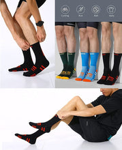 Cargar imagen en el visor de la galería, Santic® Medias Unisex de Ciclismo Calcetines | Talla Única