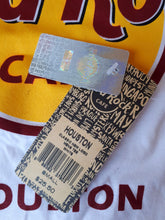 Cargar imagen en el visor de la galería, Hard Rock Cafe® Camiseta Polo Clásico