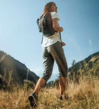 Cargar imagen en el visor de la galería, Quechua® Mochila 10 litros NH100 REFORZADA ECODISEÑO