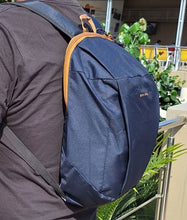 Cargar imagen en el visor de la galería, Quechua® Mochila 10L NH50 Trekking Viaje Paseo