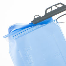 Cargar imagen en el visor de la galería, Rockrider® Bolsa de Agua Importada 2L para mochila Hidratación