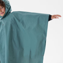 Cargar imagen en el visor de la galería, Quechua® PONCHO TREK 50 Impermeable Importado Lluvia Montaña Trekking | 7-12 años