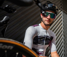 Cargar imagen en el visor de la galería, SANTIC® JERSEY MAILLOT PRO AERODINÁMICO UPF 50+ | S-M-L