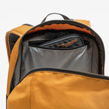 Cargar imagen en el visor de la galería, Quechua® Mochila 20 LITROS ARPENAZ 100 Montaña Trekking Viajes