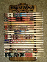 Cargar imagen en el visor de la galería, Hard Rock Cafe® Original Baquetas Gold Flame de Colección ORLANDO