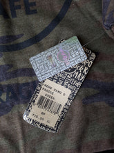Cargar imagen en el visor de la galería, Hard Rock Cafe® Original Polo Modelo Camo | S