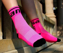 Cargar imagen en el visor de la galería, Santic® Calcetines Unisex de Ciclismo 36-43 Medias