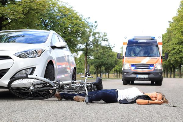 CICLISMO SEGURO – CÓMO EVITAR ACCIDENTES CON VEHÍCULOS Y PEATONES