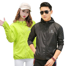 Cargar imagen en el visor de la galería, X-Tiger® Casaca Cortavientos Plegable de Bolsillo Ultraligera | M-L-XL
