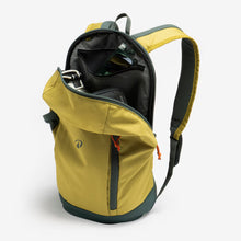 Cargar imagen en el visor de la galería, Quechua® Mochila 10 litros NH100 REFORZADA ECODISEÑO
