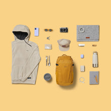 Cargar imagen en el visor de la galería, Quechua® Mochila 20 LITROS NH100 Montaña Trekking Viajes
