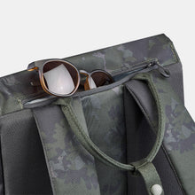 Cargar imagen en el visor de la galería, Quechua® Mochila 16L NH150 SQUARE Montaña Viajes
