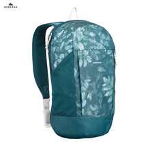 Cargar imagen en el visor de la galería, Quechua® Mochila 10L NH100 REFORZADA ECODISEÑO | 6 colores
