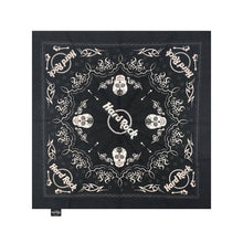 Cargar imagen en el visor de la galería, Hard Rock Cafe® Bandana Pañuelo Skull &amp; Guitars Multiusos Aventura
